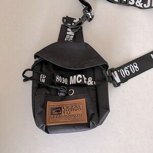 NWOT - Cross Body Bag